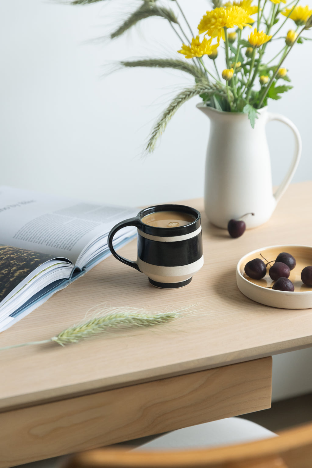 Banded Brew Cup